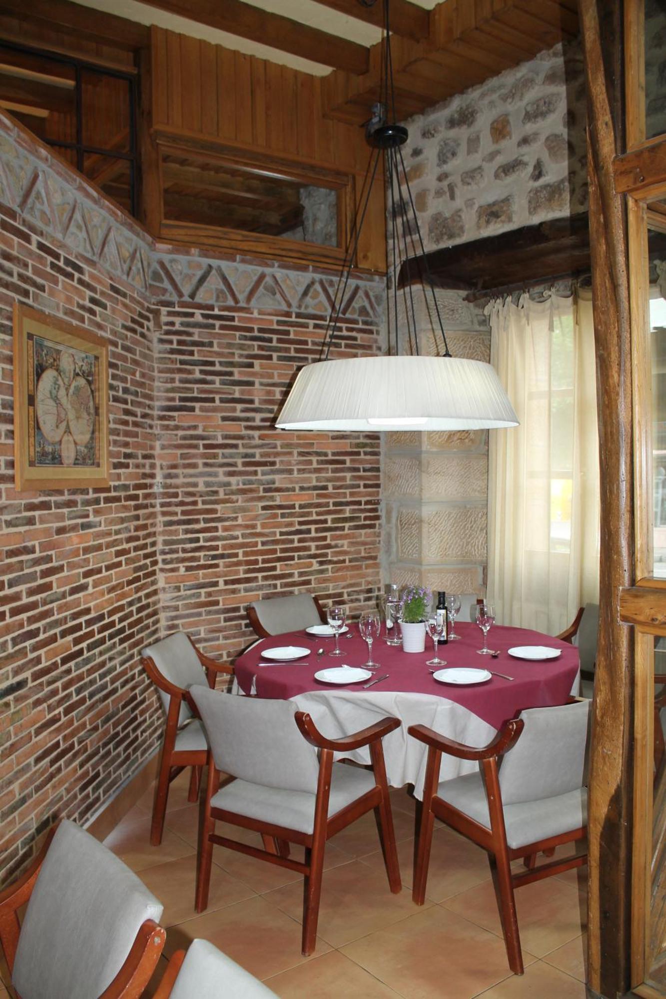 Hotel San Roque เรย์โนซา ภายนอก รูปภาพ
